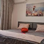 Sea Sunrise Apartment *