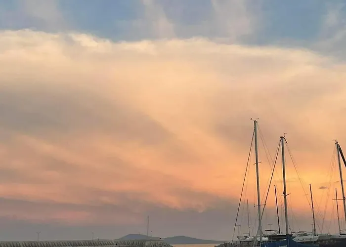 Sea Sunrise Апартамент