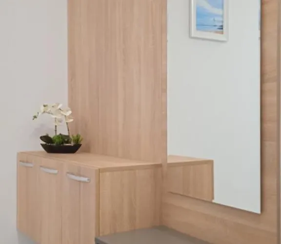 Апартамент Sea Sunrise