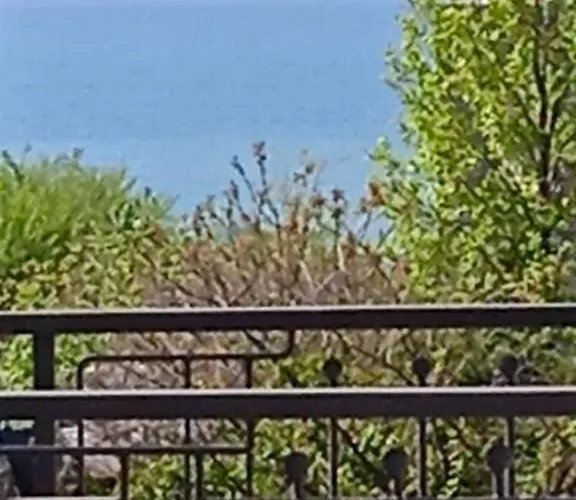 Апартамент Sea Sunrise